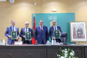 السيد رئيس الحكومة يشرف على توقيع اتفاقية إطار حول تنفيذ برنامج للرفع من عدد مهنيي قطاع الصحة في أفق سنة 2030 