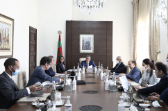 السيد رئيس الحكومة يترأس اجتماعا وزاريا حول الحماية الاجتماعية