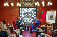 السيد رئيس الحكومة يجري مباحثات مع رئيس مجموعة البنك الافريقي للتنمية
