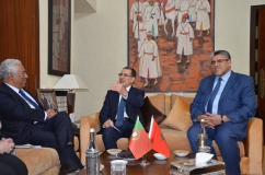 رئيس الحكومة يجري مباحثات مع الوزير الأول البرتغالي 