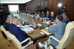 رئيس الحكومة يدعو الوكالة الوطنية لتقنين المواصلات إلى مواكبة حاجيات الإدارات العمومية والشركات الخاصة