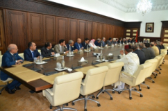 رئيس الحكومة يستقبل الفيدرالية الوطنية للبناء والأشغال العمومية