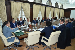 رئيس الحكومة يترأس الدورة الأولى لمجلس إدارة الوكالة المغربية لتنمية الاستثمارات والصادرات