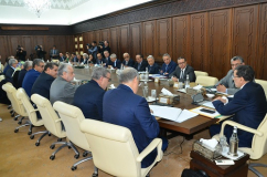 رئيس الحكومة: سنواصل تسوية الملفات العالقة لانتهاكات حقوق الإنسان