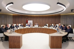 السيد رئيس الحكومة يترأس الاجتماع الأول للجنة الوزارية المكلفة بتتبع تداعيات التوترات الجيوسياسية بالشرق الأوسط على الاقتصاد الوطني
