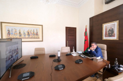 ترأس السيد عزيز أخنوش، رئيس الحكومة الاجتماع الأول لمجلس الحكومة يومه الإثنين 4 ربيع الأول 1443 الموافق لـ 11 أكتوبر 2021، الذي انعقد عن بعد وخصصت أشغاله لمناقشة الخطوط العريضة للبرنامج الحكومي.  واستهل السيد رئيس الحكومة هذا الاجتماع بالتعبير عن اعتزازه 