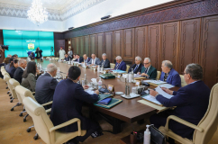 The government held a meeting of the Government Council on Thursday, Rajab 27, 1445, corresponding to February 8, 2024, under the chairmanship of the Head of Government, Mr. Aziz Akhannouch. This meeting was dedicated to the discussion of several legal texts and proposals for appointments to senior positions in accordance with Article 92 of the Constitution.