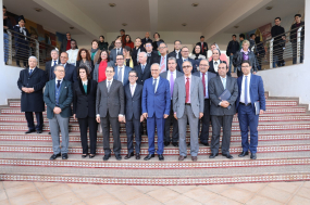 رئيس الحكومة يترأس حفل تخرج الفوج الثالث والثلاثين من المدرسة الوطنية للهندسة المعمارية بالرباط