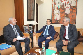 رئيس الحكومة يستقبل مدير الحكامة العمومية بمنظمة التعاون والتنمية الاقتصادية  